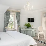 Bay House And Gardens 펜션