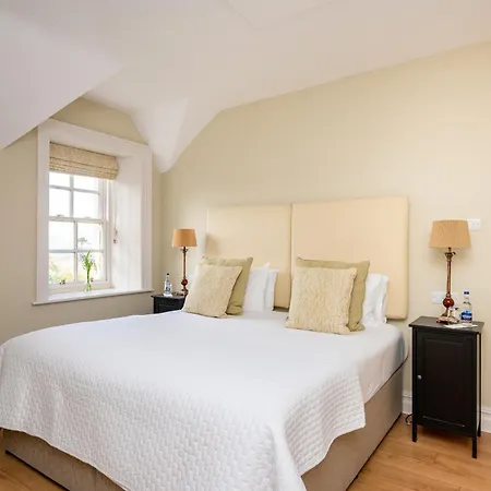 Bay House And Gardens * Kells (Kerry)