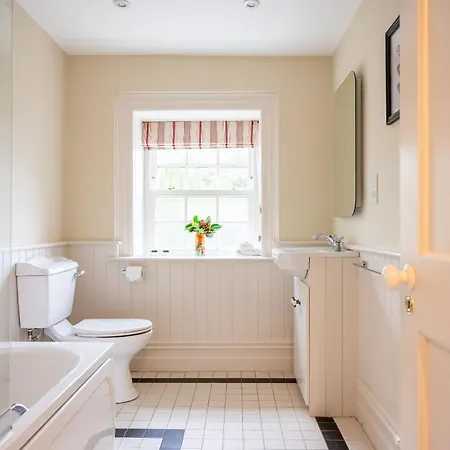 Bay House And Gardens