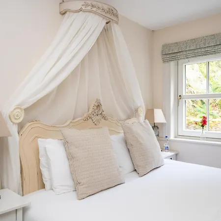 Semesterbostad Bay House And Gardens