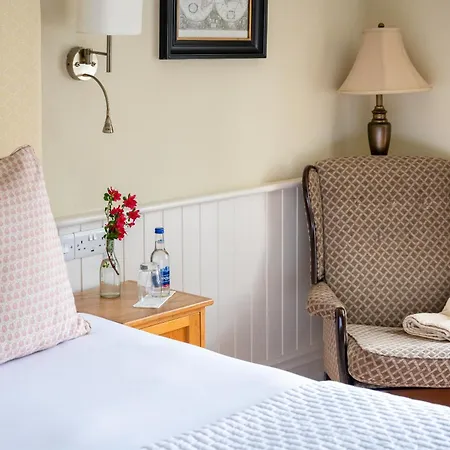 Bay House And Gardens * Kells (Kerry)