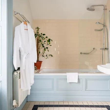 Semesterbostad Bay House And Gardens