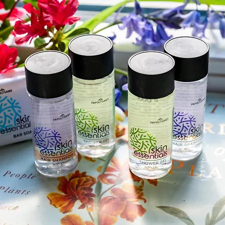 Bay House And Gardens *