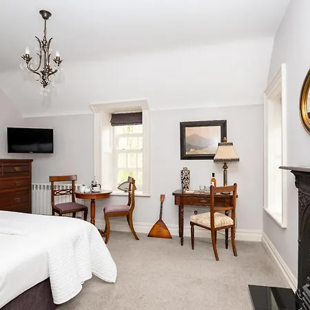 Bay House And Gardens * Kells (Kerry)