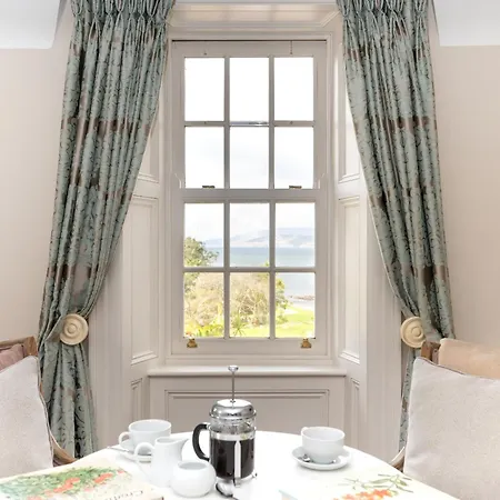 Bay House And Gardens