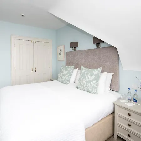 Semesterbostad Bay House And Gardens *