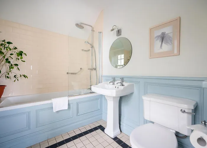 Bay House And Gardens Kells (Kerry)