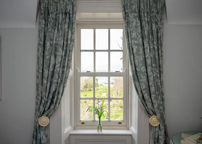 Bay House&gardens Kells (Kerry)