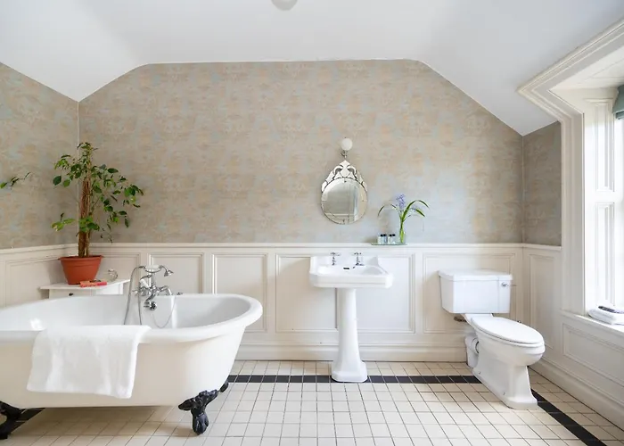 Bay House And Gardens Kells (Kerry)