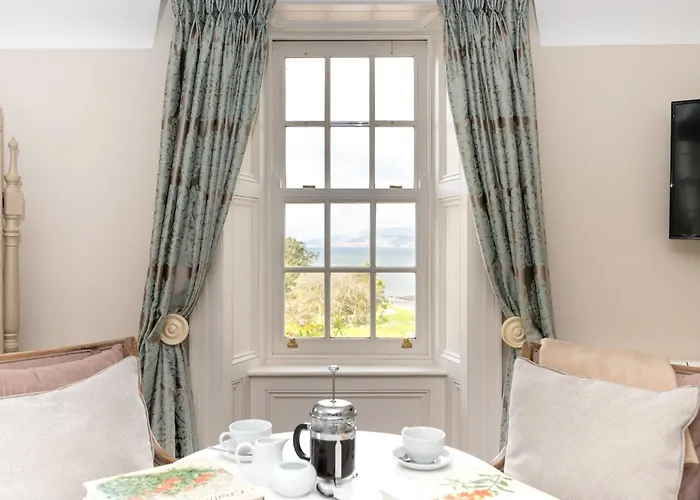 Bay House And Gardens