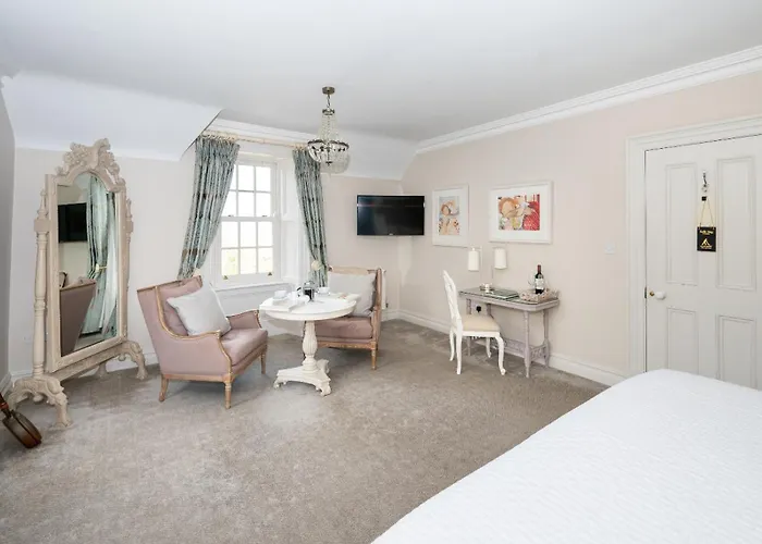 Bay House&gardens Kells (Kerry)